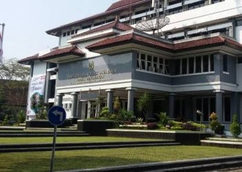 Anggaran Layanan Kebersihan Disdik Jabar Meningkat, Kasubag TU Tetap Diam