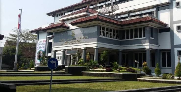 Anggaran Layanan Kebersihan Disdik Jabar Meningkat, Kasubag TU Tetap Diam