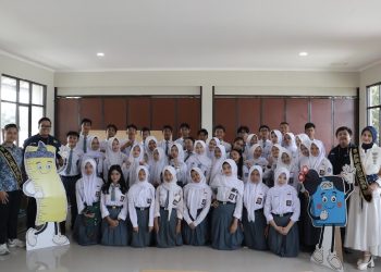 Bangkitkan Kesadaran Sejak Dini, Ujang Nyai Goes to School di SMAN 1 Banjaran