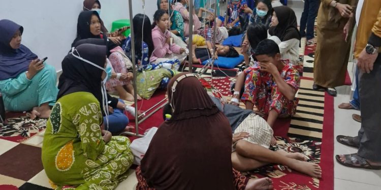 Puluhan Siswa di Pedamaran Diduga Keracunan Setelah Makan Makanan Bergizi Gratis