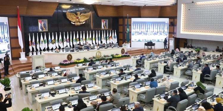 Pandangan Umum Fraksi DPRD Jabar untuk APBD 2026 yang Lebih Efektif dan Pro Rakyat