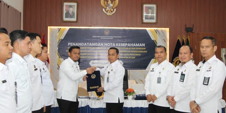 Penghargaan Anugraha Wira Wibawa Dharmesti Pratama untuk Petugas Lapas Kayuagung