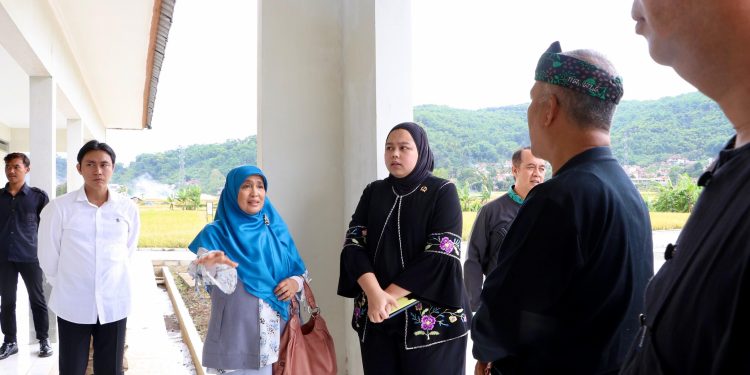 Proyek USB SMAN 1 Kutawaringin Ditegur Komisi V DPRD Jabar Karena Sudah Rusak Sebelum Dipakai